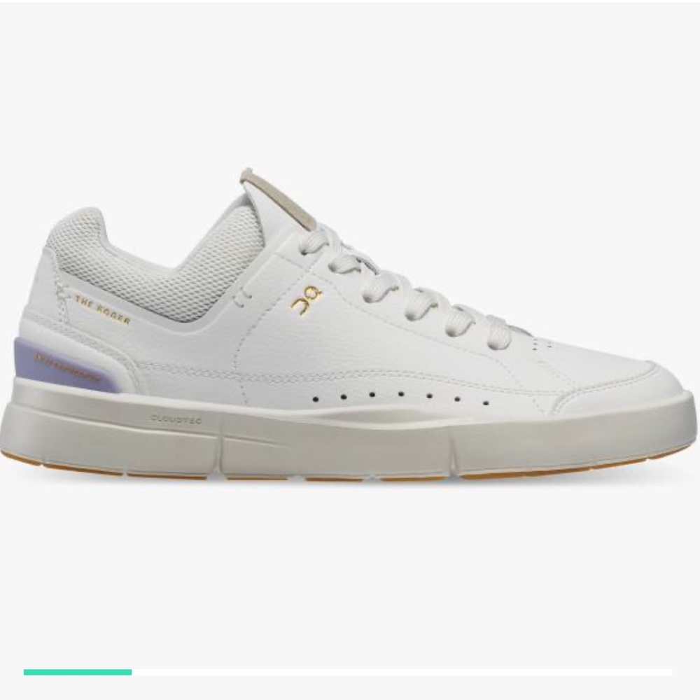 Like new, The Roger Centre Court, On Running sneakers, Size 8 white and lavender